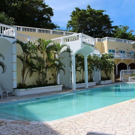 West End Divers Resort Cohoon Ridge Kültér fotó